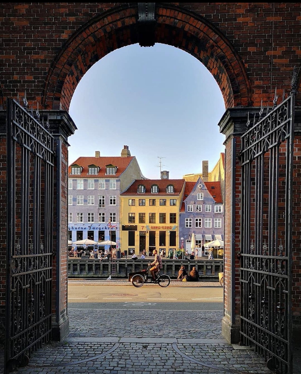 window to Nyhavn
