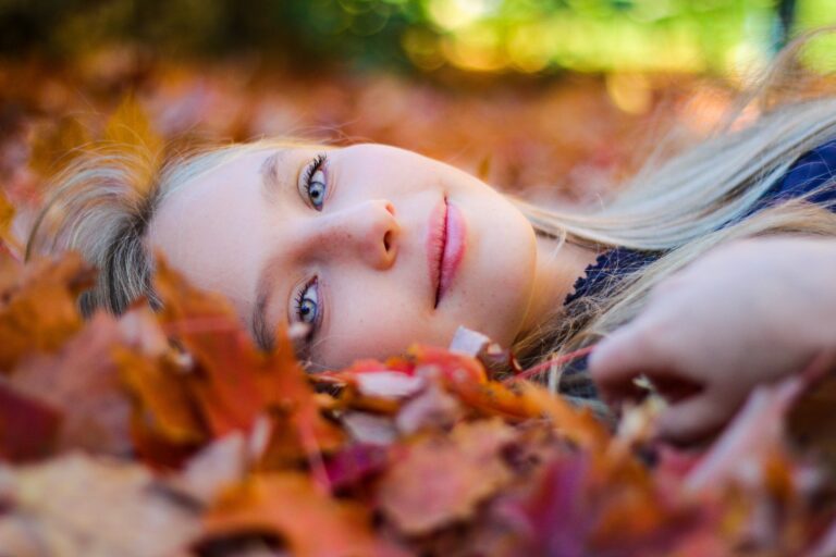 AUTUMN PORTRAIT PICTURES: 4 TIPS